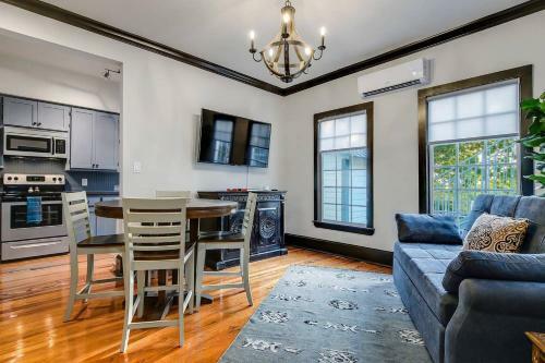 Apartamento Mckenize Guest House: Lbj Suite 1 Bd, 1ba