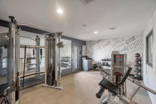 Relaxing 1br Suite And Swimming Pool