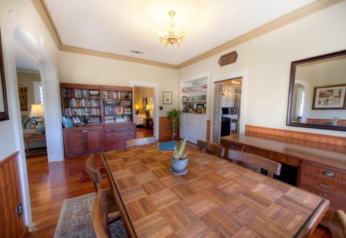 Mesquite Creek Farmhouse