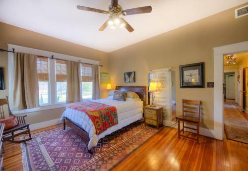 Mesquite Creek Farmhouse