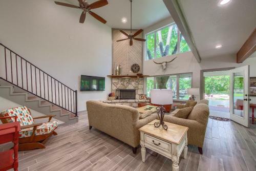 Down River Haus Ld 727 Home