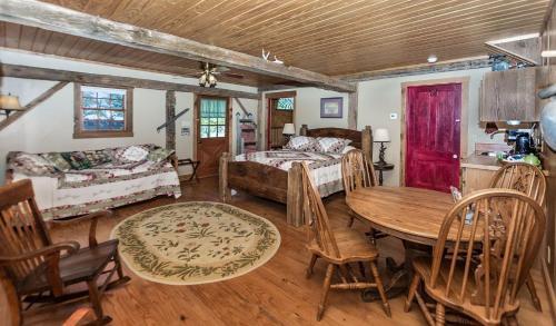 Wolf Creek Guest Ranch Cabin