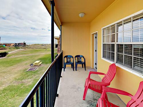 700 Island Retreat Rd Home