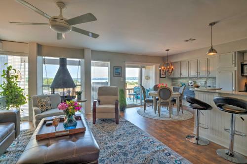 Waterfront Lake Travis Home With Pool Access!