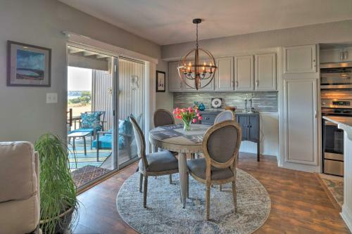 Waterfront Lake Travis Home With Pool Access!