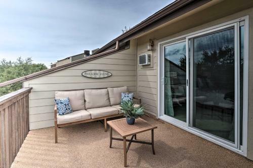 Lakefront Resort Living Pool, Golf, Tennis And More