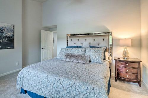 Lakefront Resort Living Pool, Golf, Tennis And More