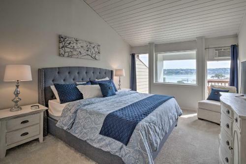 Lakefront Resort Living Pool, Golf, Tennis And More