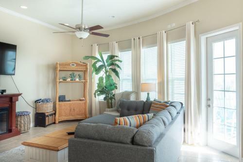 Oceans 10 Home