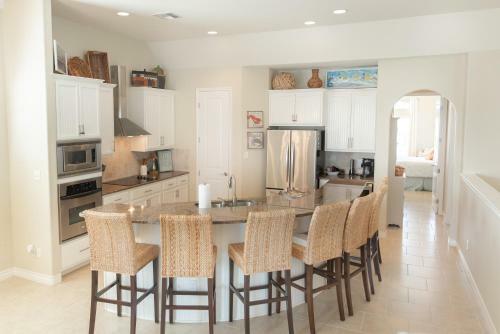 Oceans 10 Home