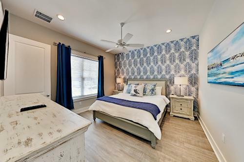 Palmilla's Belle Beach Home - Walk To Beach & Pool Home