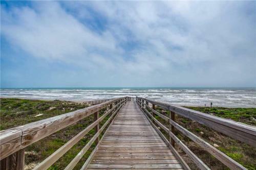 6501 Villa Castellon Drive Home