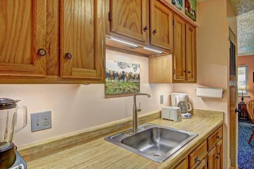 Apartamento Courtyard #206 Condo
