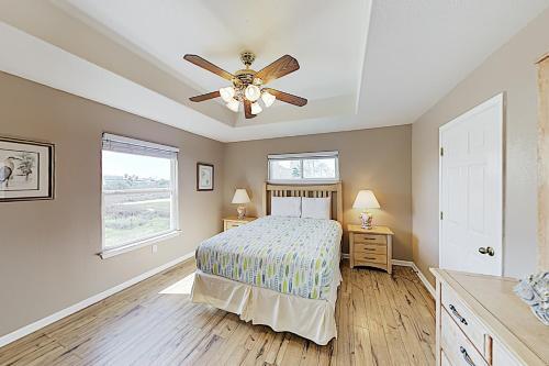 New Listing! Gulf-view Getaway With Balcony & Grill Home