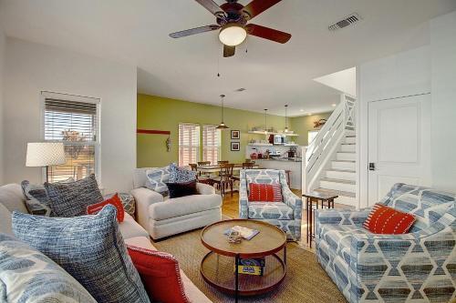 Moon Song 515 Wac Condo