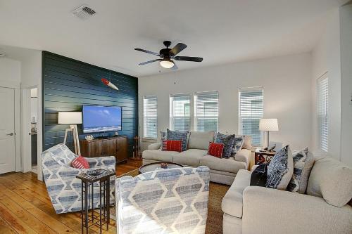 Moon Song 515 Wac Condo