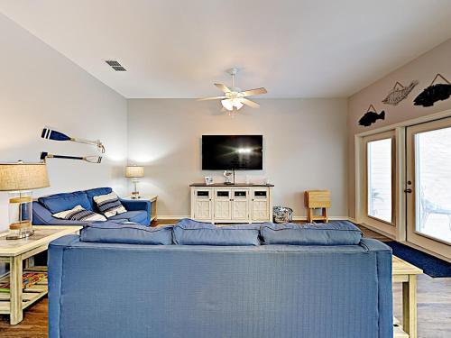 Boats And Oars Condo