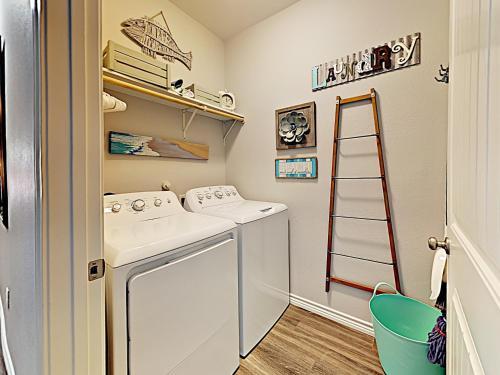 Boats And Oars Condo