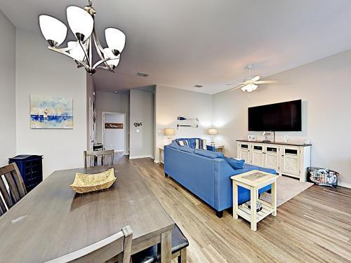 Boats And Oars Condo