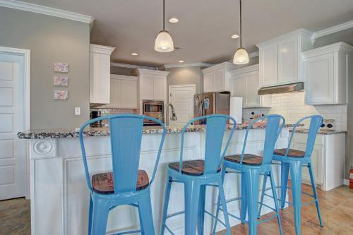 Neal's Nest At Paradise Pointe Home