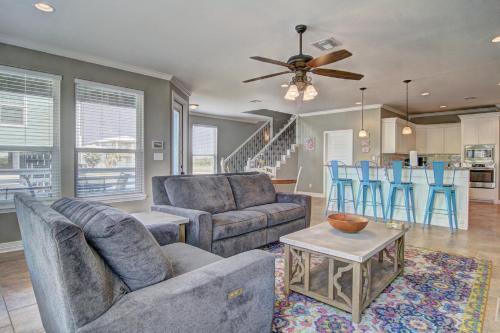 Neal's Nest At Paradise Pointe Home