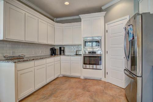 Neal's Nest At Paradise Pointe Home