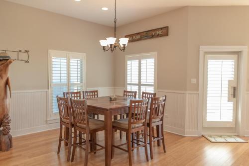 928 Banyan Beach Home