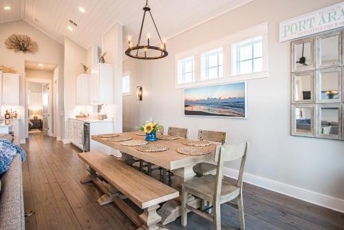 Blue Casa, Su Casa Home