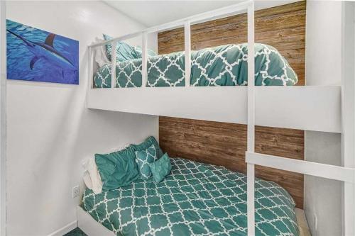 228 Mustang Royale Home