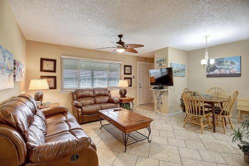 Apartamento Courtyard #214 Condo