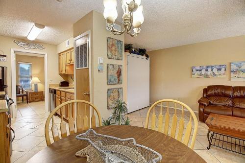 Apartamento Courtyard #214 Condo