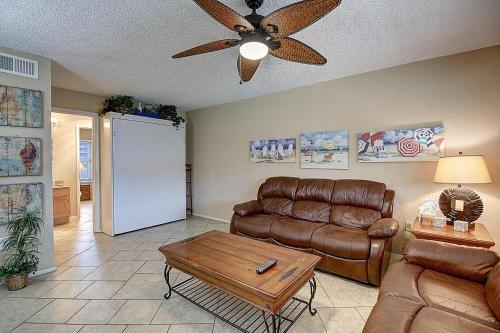Apartamento Courtyard #214 Condo
