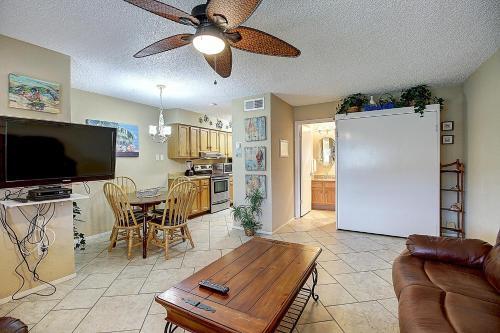 Apartamento Courtyard #214 Condo