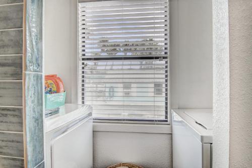 Chat N' Chill Lounge Ns801 Home