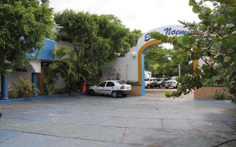 Hotel Suites Elia Noemi