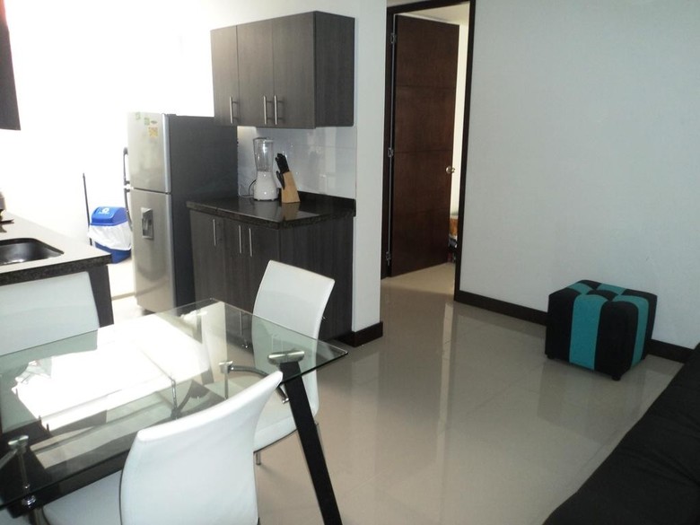 Apartamento Amoblados Avenida Jard�n