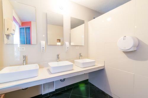 Hostal Flamingo Hostel & Coworking