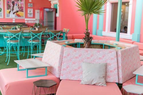Hostal Flamingo Hostel & Coworking