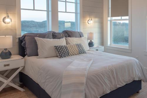 A Sight To Sea Home