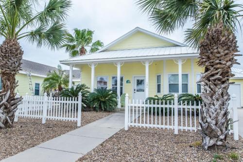 Coastal Cutie Home