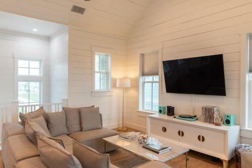 Pearl Home