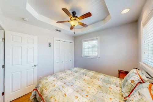 Long Island Village Unit 424