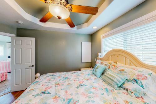Long Island Village Unit 424