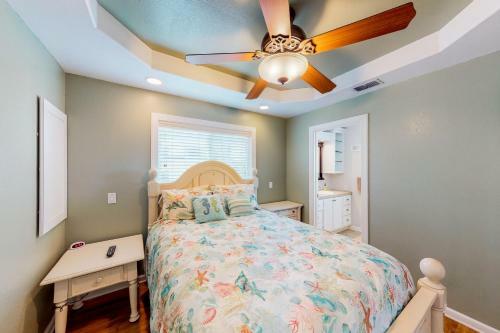 Long Island Village Unit 424