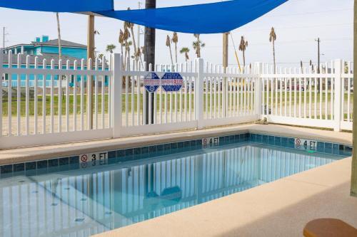 Bugtussle Beach House Home