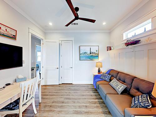 New Listing! Newly Built Waterfront Home With Deck Home