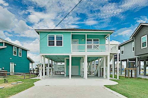 New Waterfront Home - Salt Lake & Copano Bay Views! Home