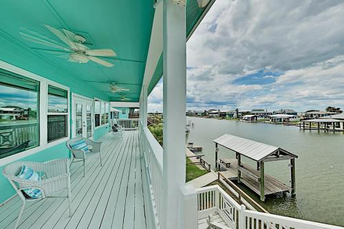 New Waterfront Home - Salt Lake & Copano Bay Views! Home
