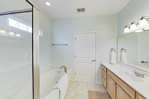 New Listing! Updated Home With Rooftop Deck Home
