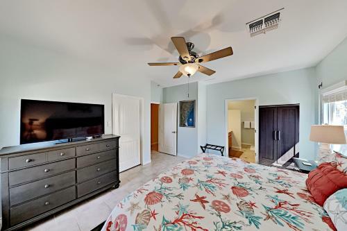 New Listing! Updated Home With Rooftop Deck Home